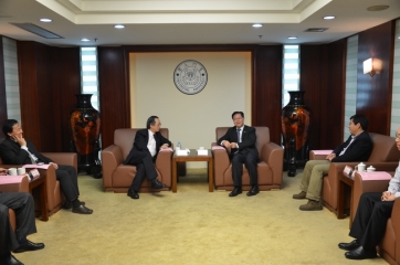 President of Yuan Ze University Visited XMU