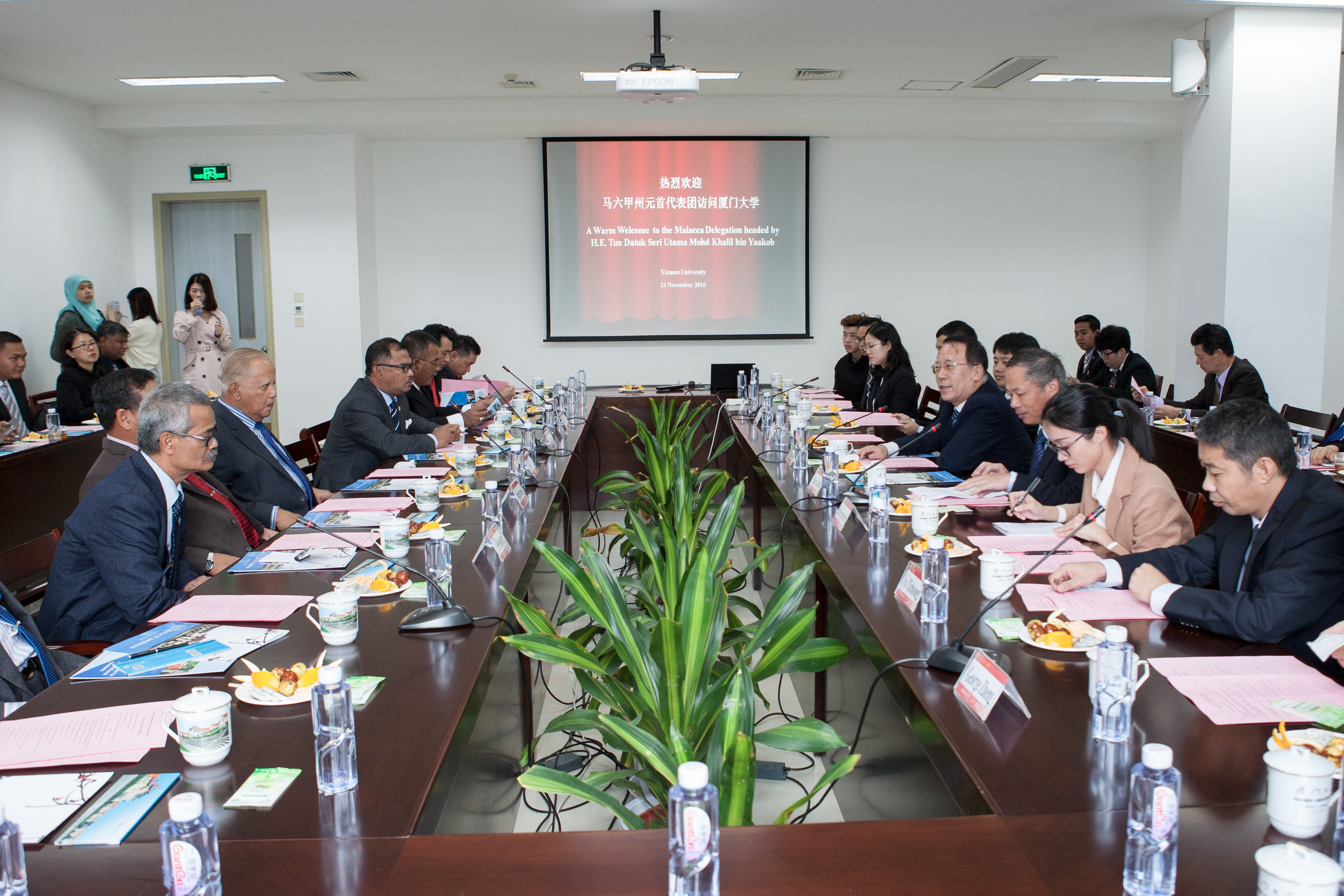  Malacca delegation visits Xiang’an Campus of XMU