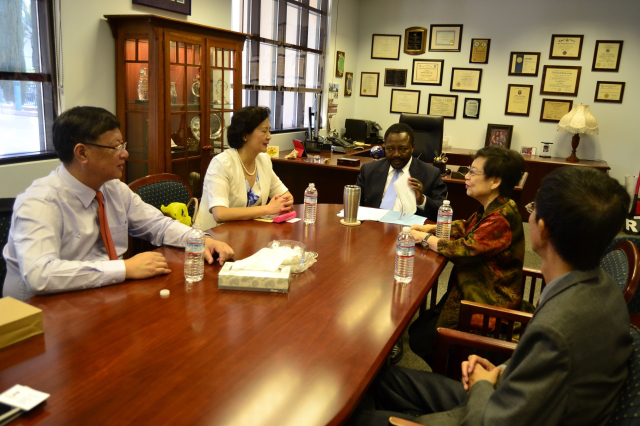 Vice President Zhan visits San Diego State University